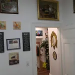 Vollmoebiliertes Apartment Auf Zeit In Innenstadt Von Baden-Baden