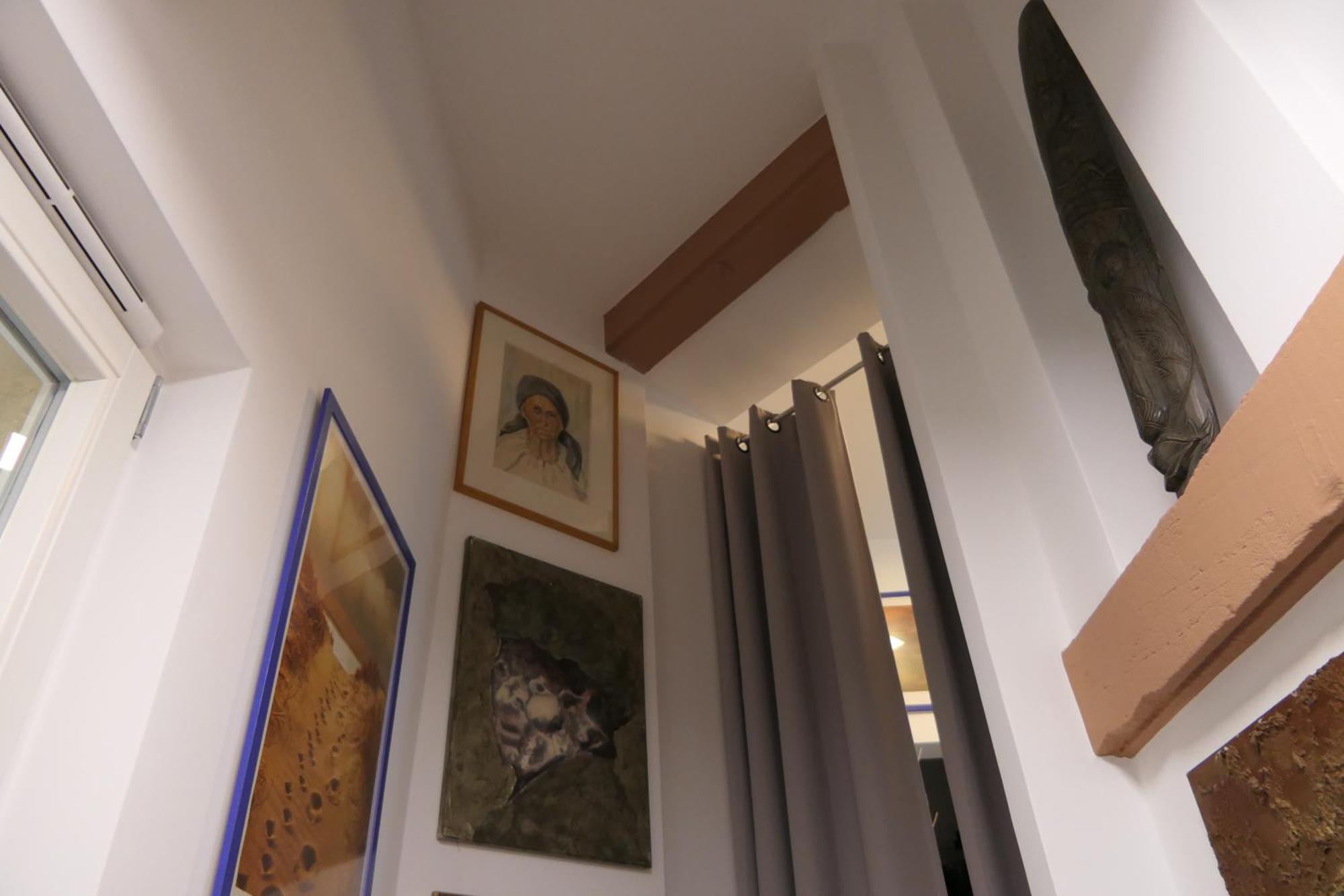 Apartment Vollmoebiliertes Auf Zeit In Innenstadt Von